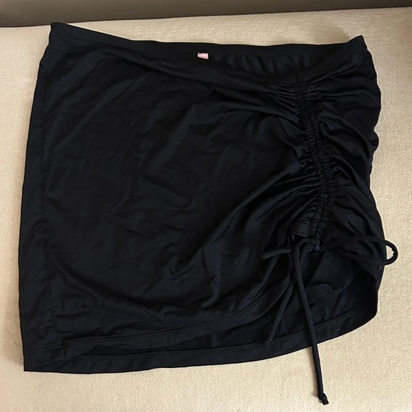 Ardene Black Swim Skirt, size XS - Picture 1 of 4